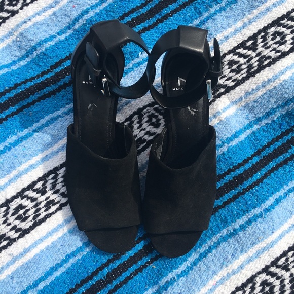 Marc Fisher ‘Robe’ Suede Mule Style Sandal - Picture 2 of 8